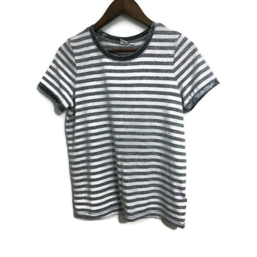 Gap Womens White/Gray Stripe Shirt with Velvet Details size small